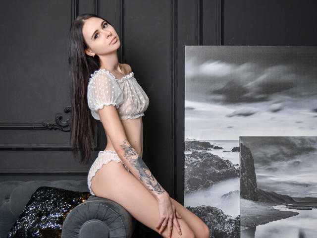 SweetiePie - Live sex cam - 10818587