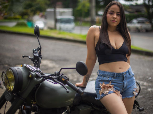 BrianaColins - Sexe cam en vivo - 10826539
