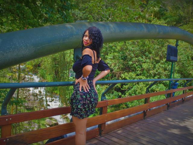 CamiHornny - Live Sex Cam - 10836607