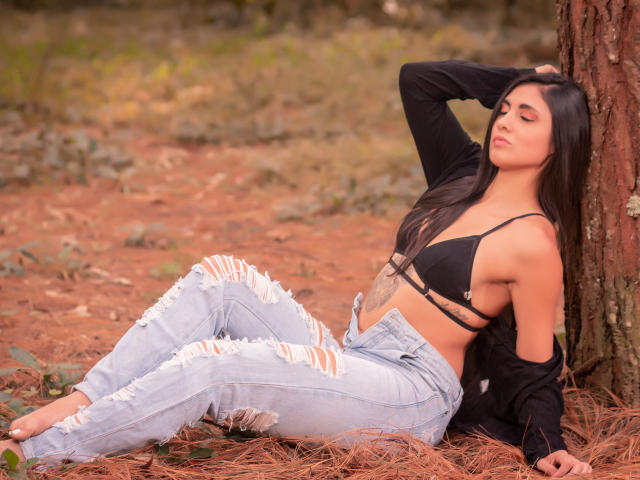 HelenCuartz - Live porn &amp; sex cam - 10843007