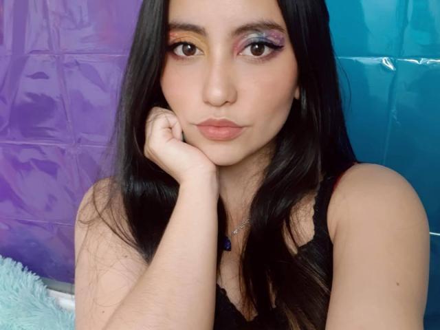 LindaFerrari - Live porn &amp; sex cam - 10860811