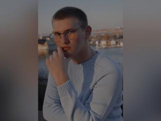 ErnestAhStrong - Live porn &amp; sex cam - 10867099