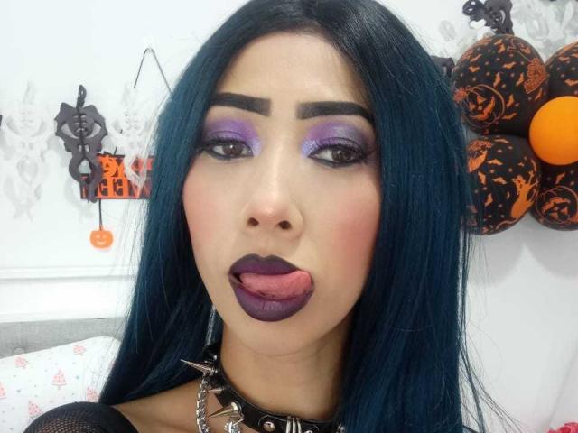 IsabelleCruz - Live porn &amp; sex cam - 10891031