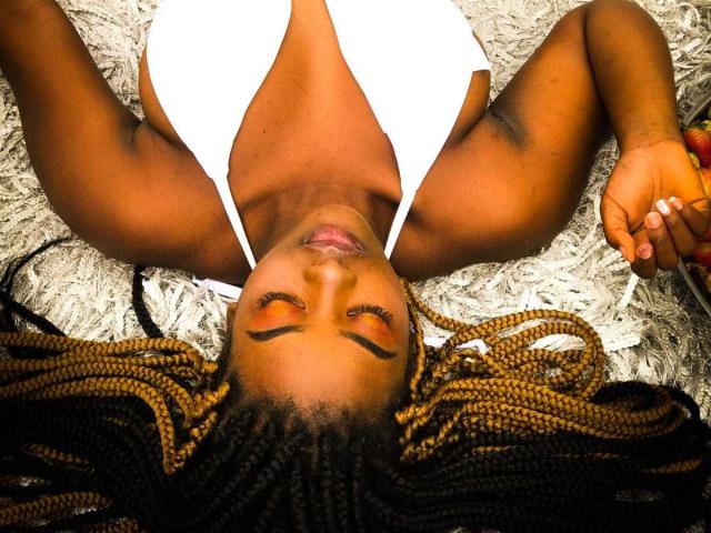 LaylaBrown - Live sexe cam - 10900727