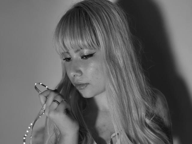 RoseMiler - Live Sex Cam - 10904599