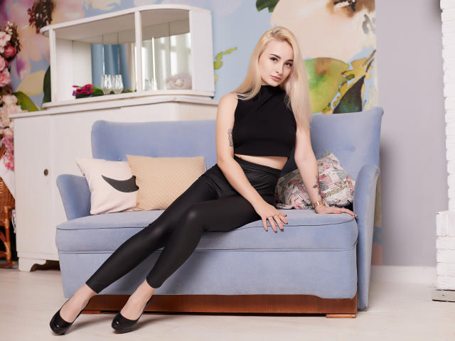 ValeryMiracle - Live porn &amp; sex cam - 10925939