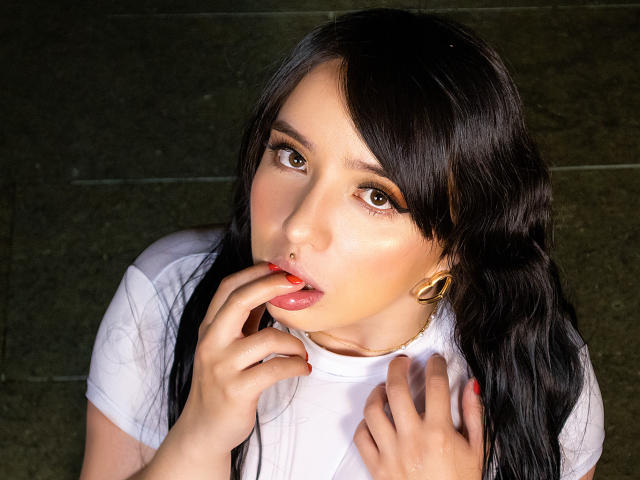 EmelyRose - Camera khiêu dâm &amp; quyến rũ trực tiếp - 10933687