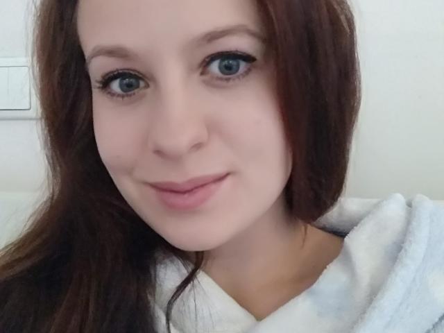 AngelaZayka - сексуальная веб-камера в реальном времени - 10938523