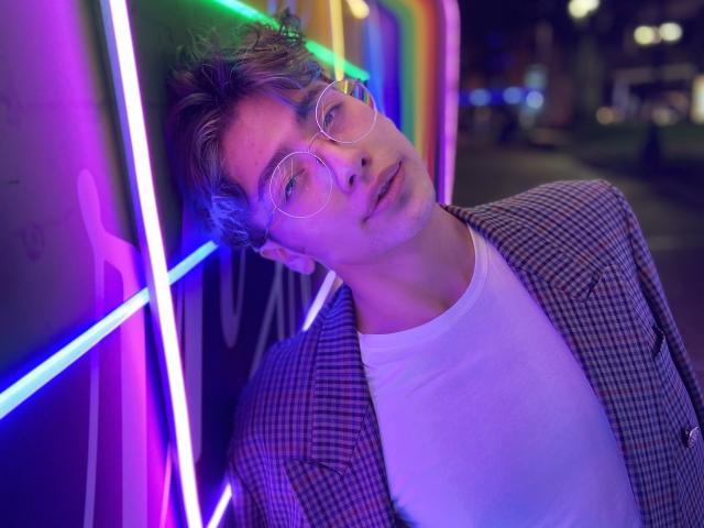 AntonioTella - Sexe cam en vivo - 10952739