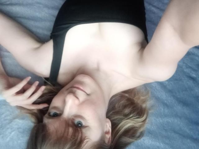 GloryMolly - Sexe cam en vivo - 10966099