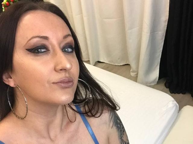 AmalyaKale - Sexe cam en vivo - 10967539
