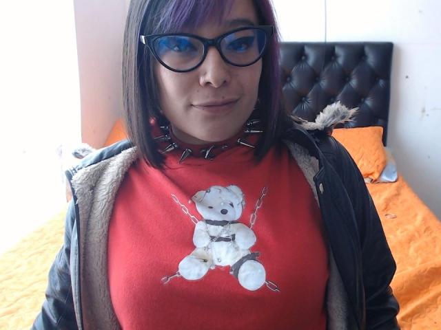ElaSex69 - Live sexe cam - 10977719