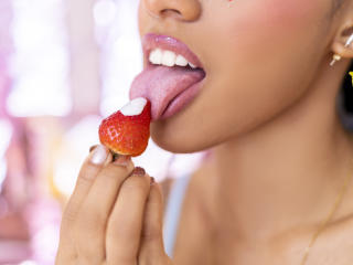 AliceFontana - Live sex cam - 10991303