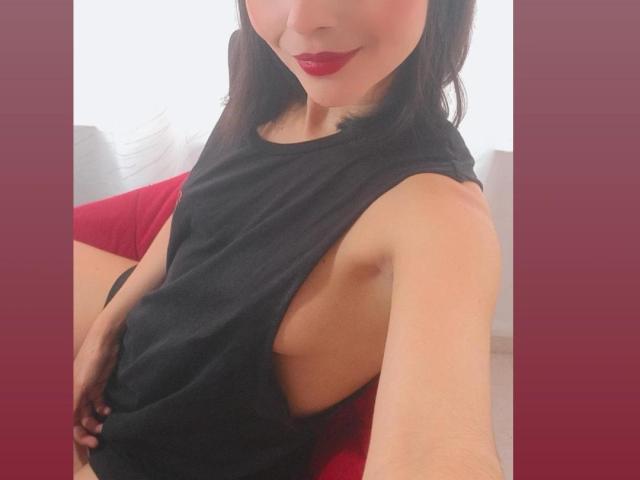 MiaRobin - Live porn &amp; sex cam - 11003259