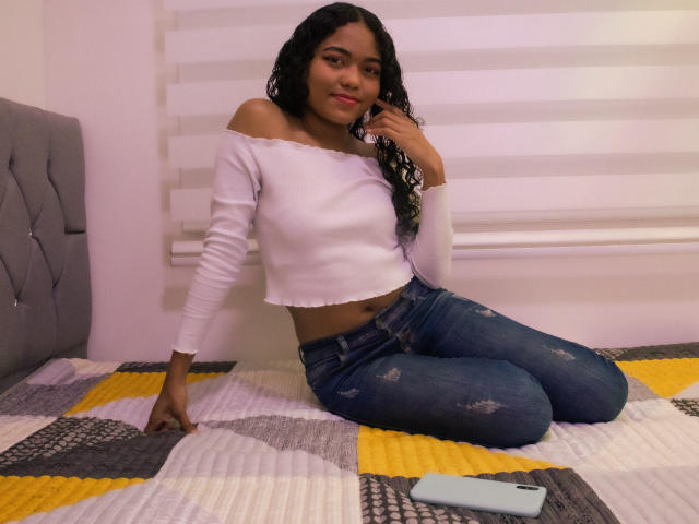 VanesaBukr - Live porn &amp; sex cam - 11008831