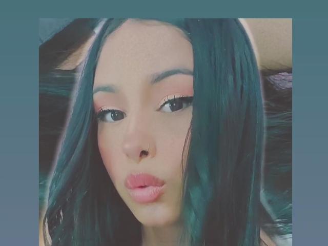 EmilyV - Camera khiêu dâm &amp; quyến rũ trực tiếp - 11022715