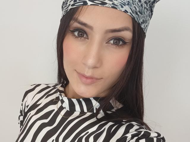 WitneyStoica - Live sexe cam - 11024179