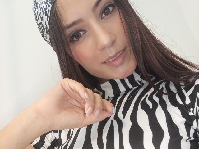 WitneyStoica - Live sex cam - 11024183