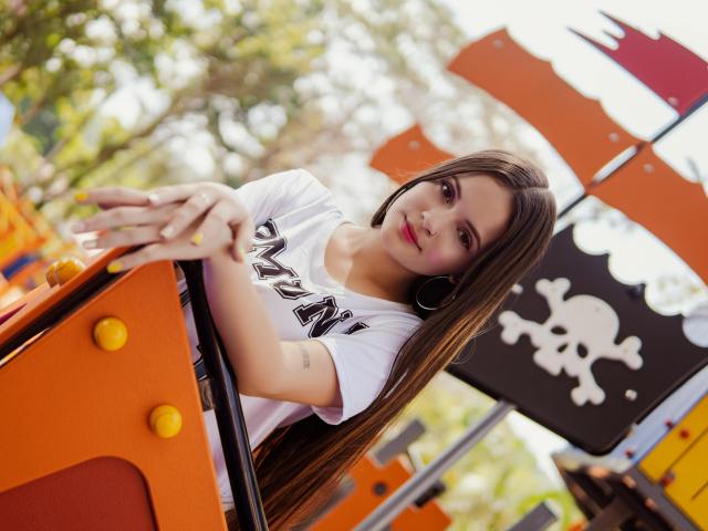 KellyMore - Live sex cam - 11056715