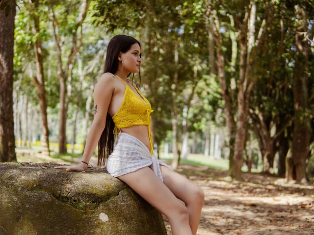 KellyMore - Live sex cam - 11056719