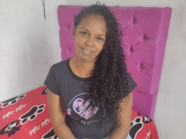 HornyXMilf - Live sexe cam - 11096022