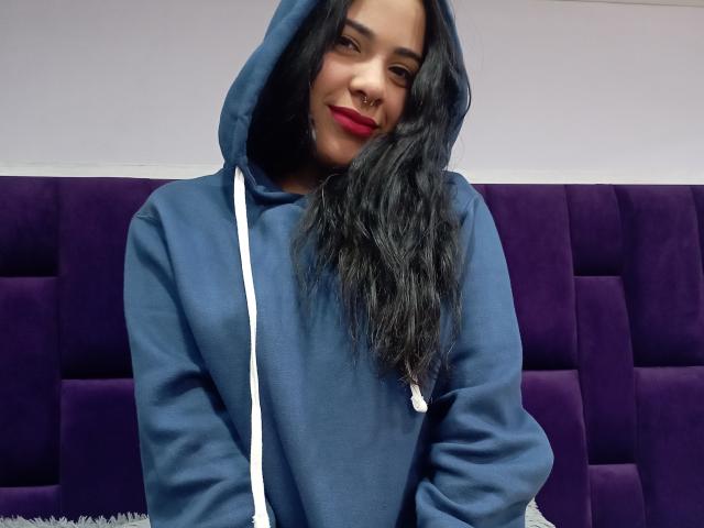 ZoeeBaker - Live sexe cam - 11102566