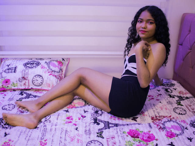 VanesaBukr - Élő pornó és szexkamera - 11105218