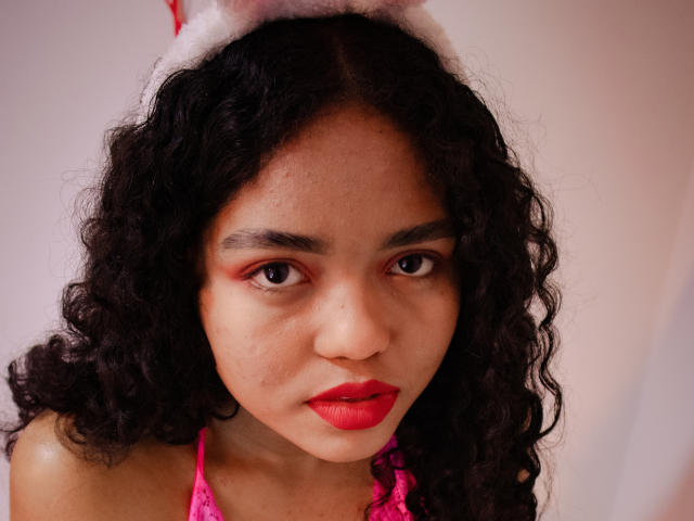 VanesaBukr - Camera khiêu dâm &amp; quyến rũ trực tiếp - 11105262