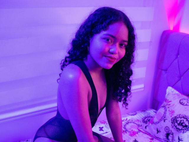 VanesaBukr - Camera khiêu dâm &amp; quyến rũ trực tiếp - 11105346