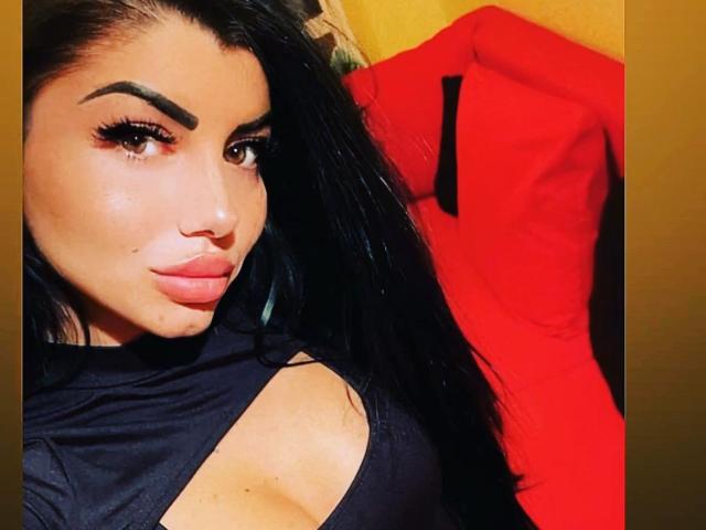 MichelleSquirts - Live Sex Cam - 11110770