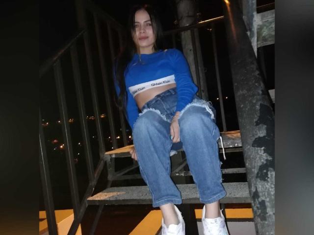 MelanieEdwards - Sexe cam en vivo - 11114606