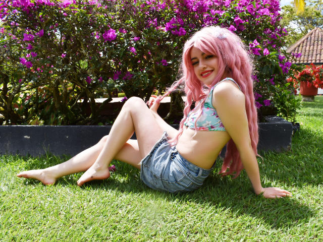 EmysSweet - Live Sex Cam - 11130474