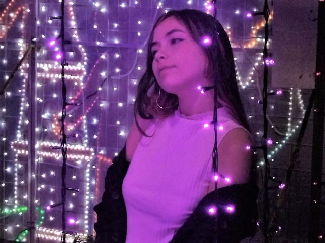 AnnieJules - сексуальная веб-камера в реальном времени - 11136402