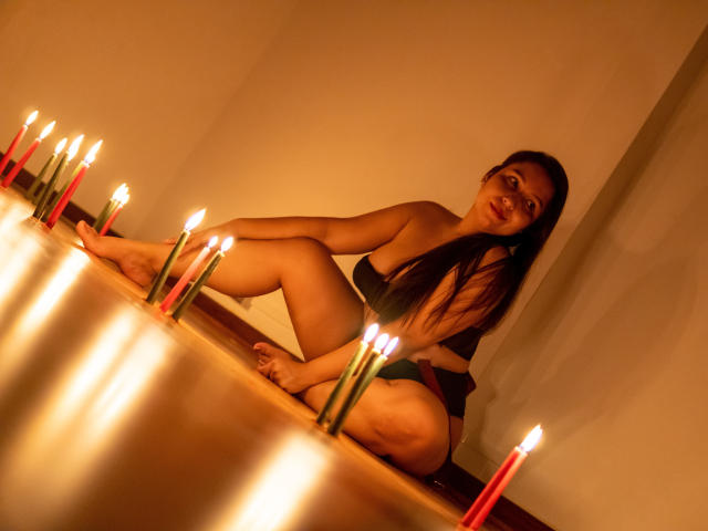 ColeteAlbert - Live porn &amp; sex cam - 11143194
