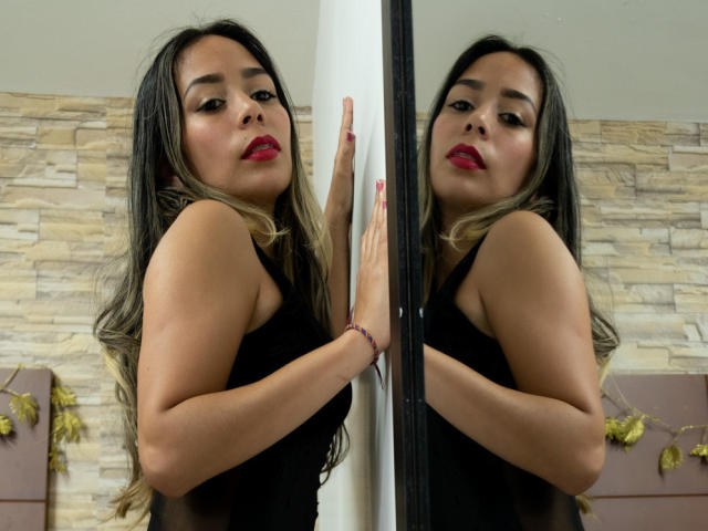 LindaHogde - Live sexe cam - 11162026
