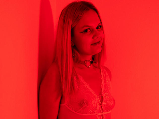 ScarlettRhodes - פורנו בשידור חי ומצלמת סקס - 11168226