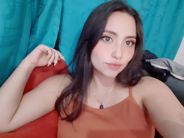 LindaFerrari - Live porn &amp; sex cam - 11185210