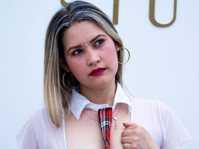 LucieCastler - Live sexe cam - 11217238