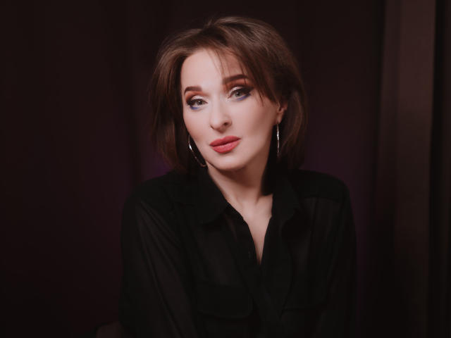 JuliaRenard - сексуальная веб-камера в реальном времени - 11236878