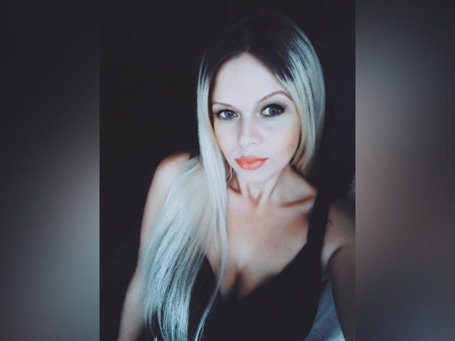 AngelAbby - Sexe cam en vivo - 11241102