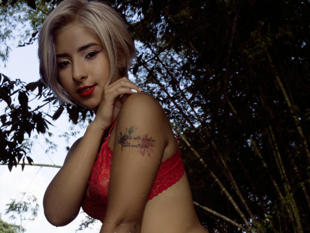 AliceAbernaty - Sexe cam en vivo - 11246454