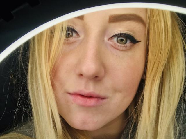 FelixAndIrene - Live porn &amp; sex cam - 11275790