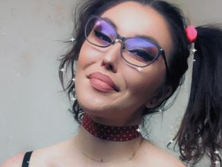 ChaudeGreta - Live Sex Cam - 11282750