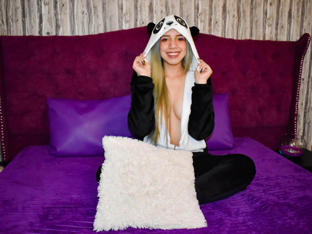 MaluFerrero - Élő pornó és szexkamera - 11282910