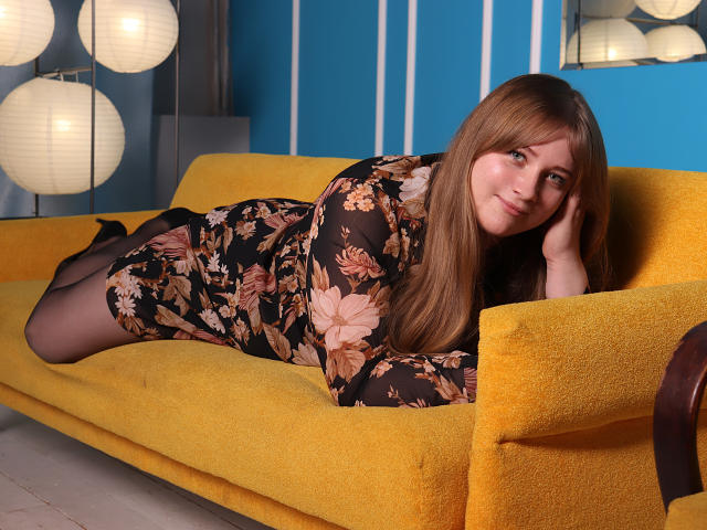 KiraGolden - Live sex cam - 11291542