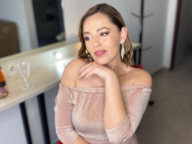 AmandaHolt - Live porn &amp; sex cam - 11313490