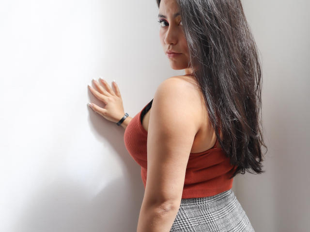 LindaFerrari - Live porn &amp; sex cam - 11327178