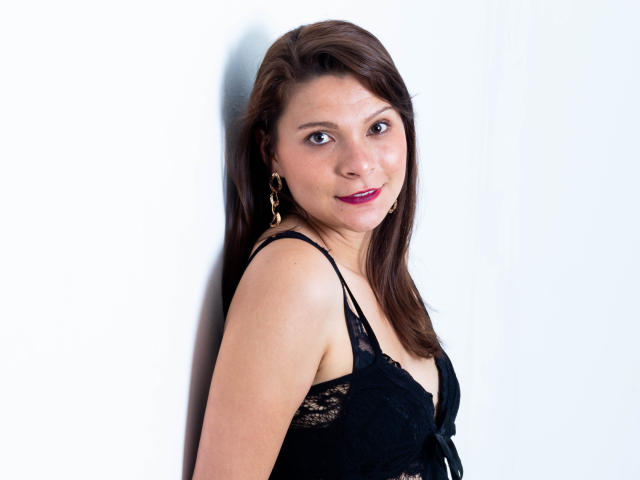 MelanieiGrey - Live sexe cam - 11336118
