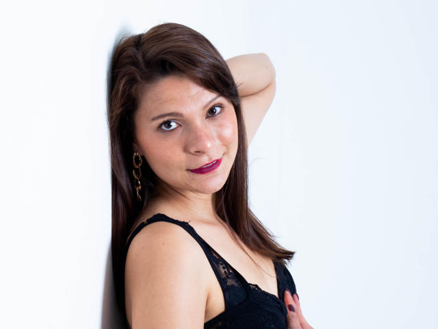 MelanieiGrey - Live sexe cam - 11336158