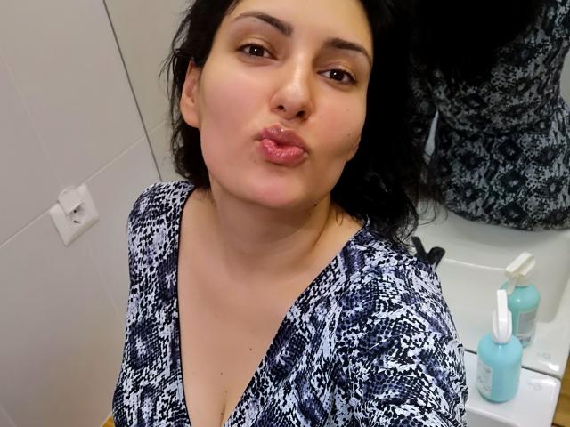 AddictedToUTS - פורנו בשידור חי ומצלמת סקס - 11351846